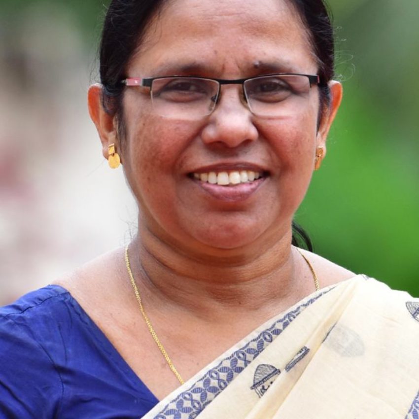 Hero health minister saves 35 million lives from coronavirus in the state of Kerala!