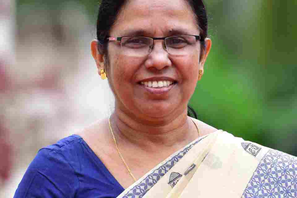 You are currently viewing Hero health minister saves 35 million lives from coronavirus in the state of Kerala!