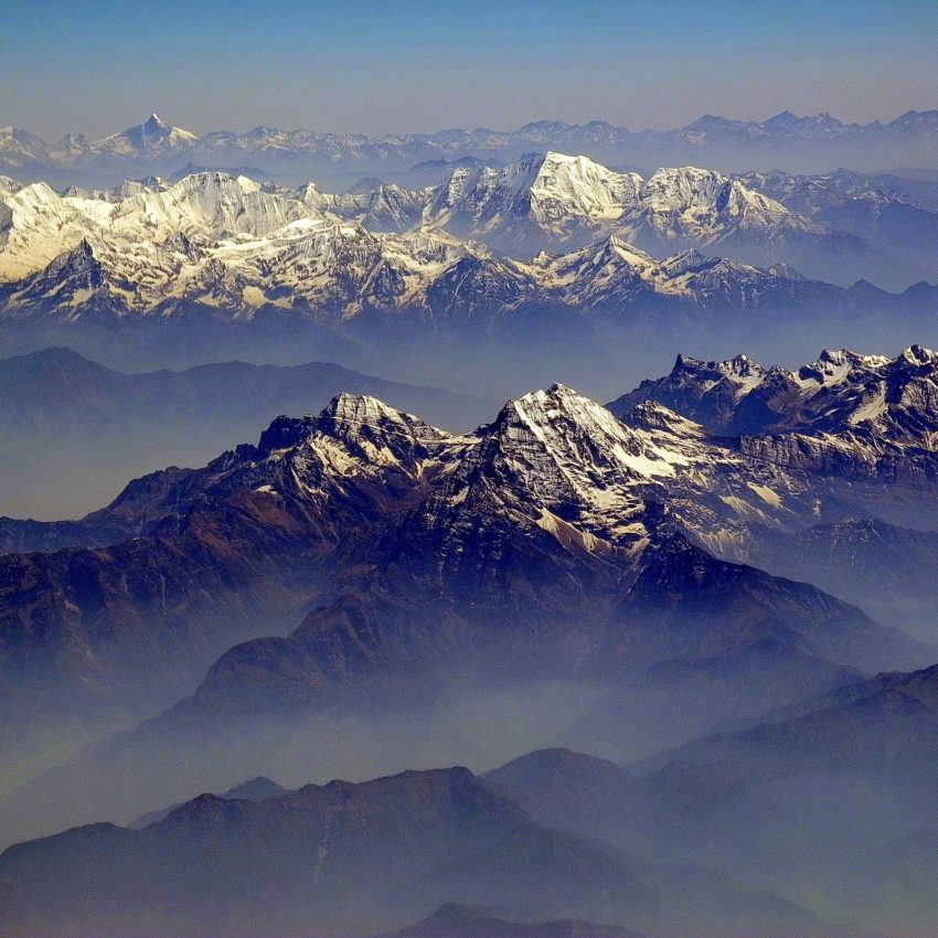 Indian Mountain ranges become visibly clearer from Jalandhar, Punjab due to reduction in pollution after lockdown